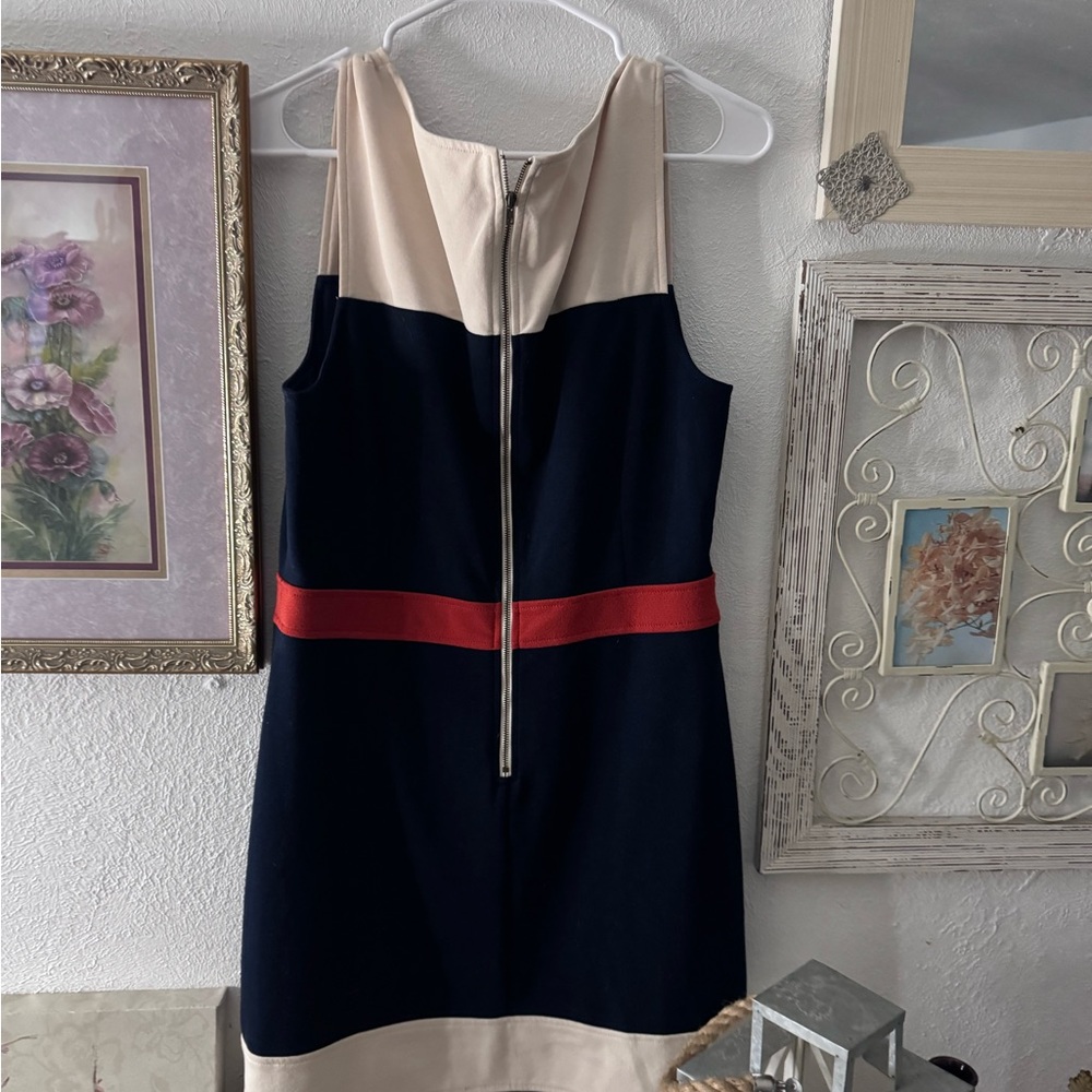 Colorblock Dress - Picture 2 of 3